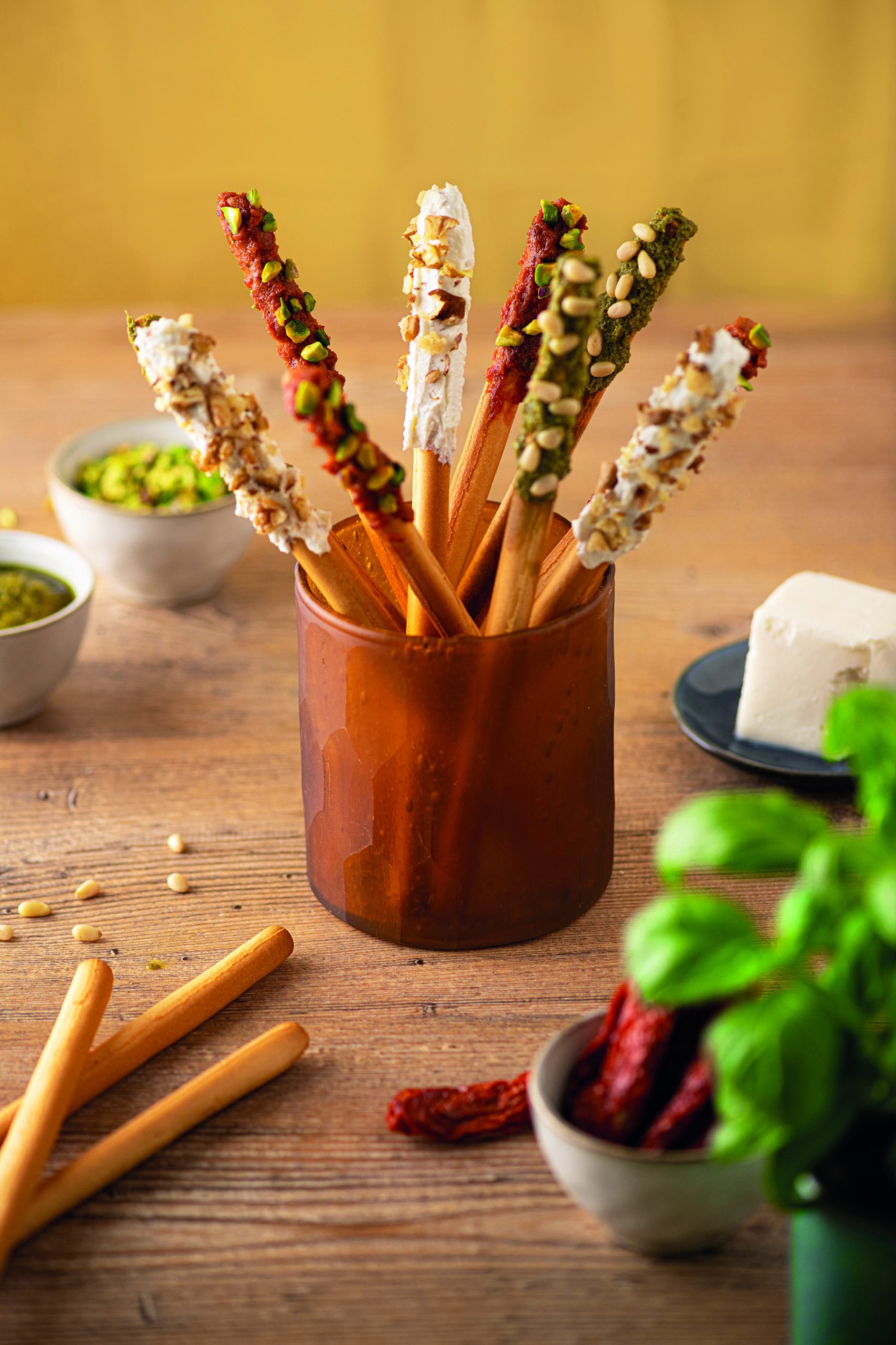 Grissini Tradizionali E Creme Mediterranee